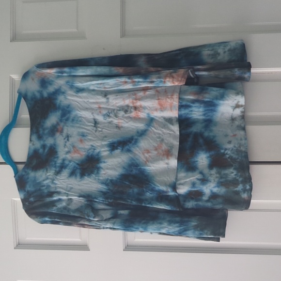 Long Sleeve Shirt - Picture 2 of 3